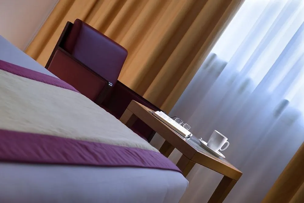 B&B Hotel Quarto dʼAltino